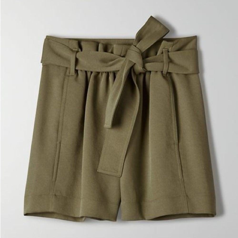 Aritzia Wilfred Paperbag shorts - shitake - 00